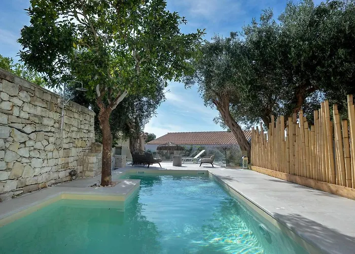 Hammock House 펜션 *