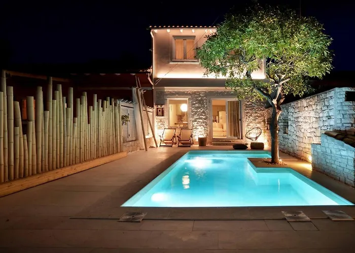 Hammock House 펜션 *