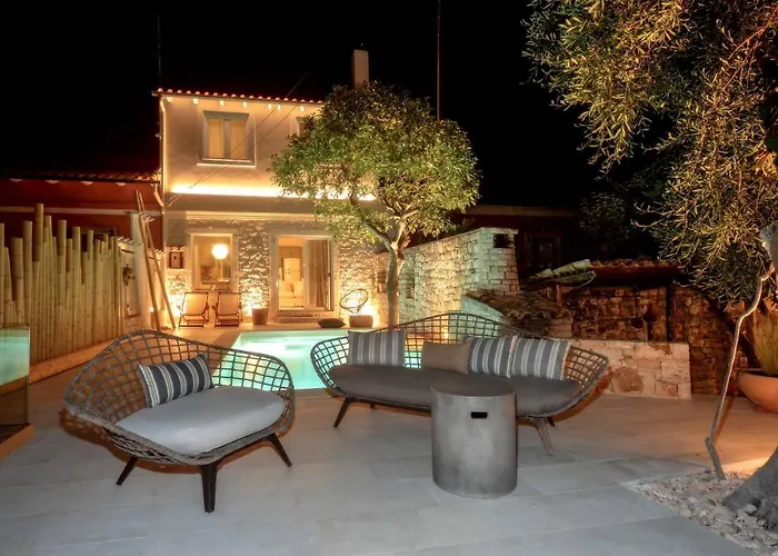 Hammock House 펜션 *